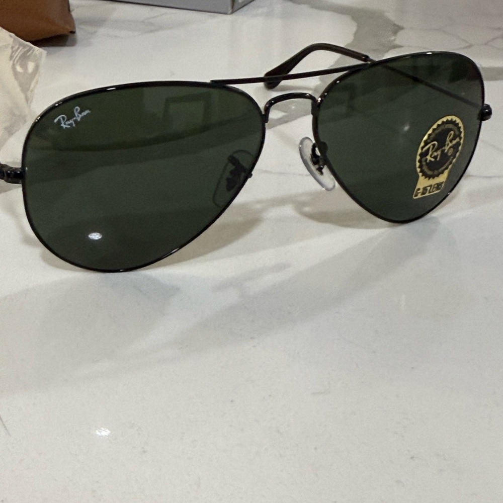 Ray-Ban Classic Black Aviator Sunglasses